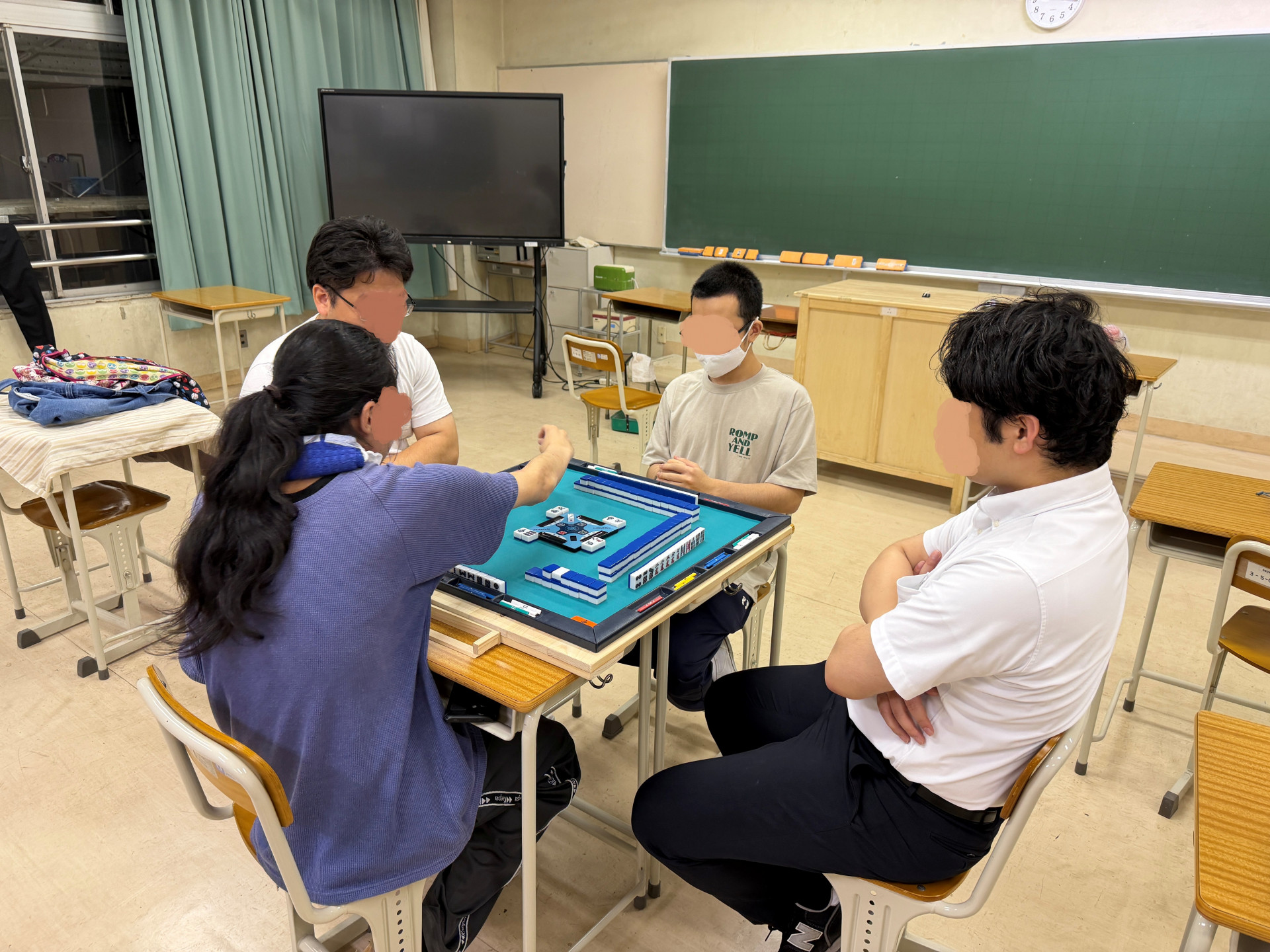 R8_6_9_ボードゲーム同好会 (2)